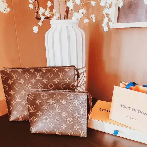 💋💌💝👠 Meet your TOP SELLER Posher, Suze Rene' 💋💌💝👠💄 SHOP NOW! BUNDLE - Picture 12 of 15